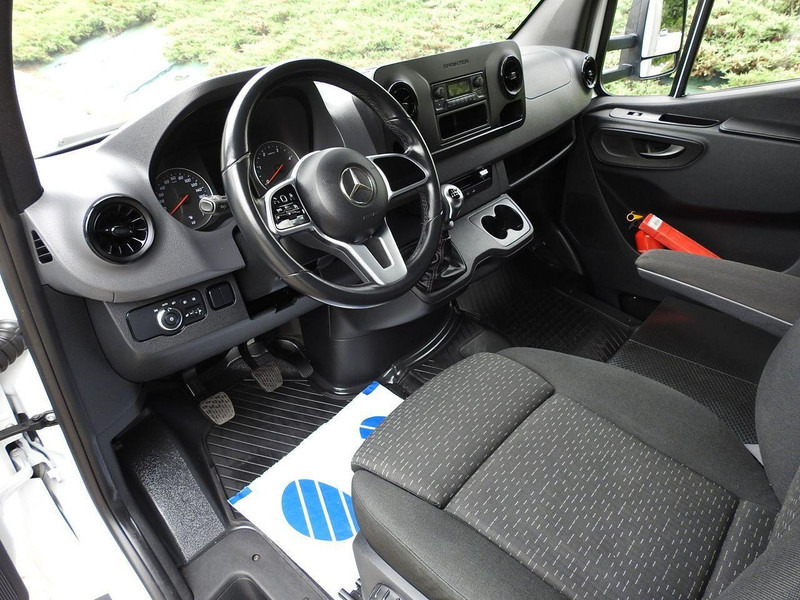 Mercedes-Benz SPRINTER 316 PLANDEKA 10 PALET WEBASTO KLIMATYZACJA TEMPOMAT 16 - Box truck: picture 2 Mercedes-Benz SPRINTER 316 PLANDEKA 10 PALET WEBASTO KLIMATYZACJA TEMPOMAT 16 - Box truck: picture 2