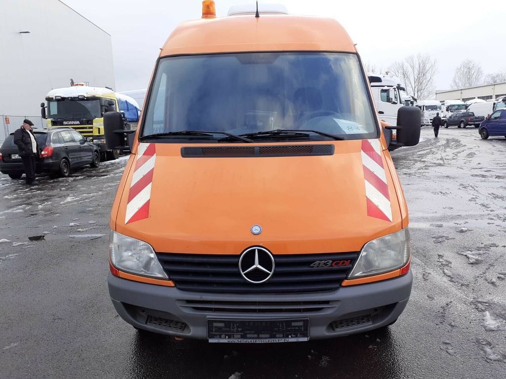 Mercedes-Benz Sprinter 413 - Panel van: picture 2 Mercedes-Benz Sprinter 413 - Panel van: picture 2