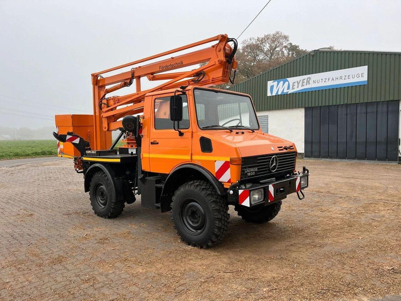 Mercedes-Benz Unimog 1200 4x4 - Lifting basket - Truck mounted aerial platform, Crane truck: picture 2 Mercedes-Benz Unimog 1200 4x4 - Lifting basket - Truck mounted aerial platform, Crane truck: picture 2