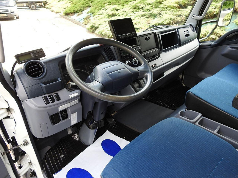 Mitsubishi Fuso CANTER FUSO 7C15 KONTENER CHŁODNIA WINDA 14 PALET -4*C ZASILANIE - Refrigerator truck: picture 2 Mitsubishi Fuso CANTER FUSO 7C15 KONTENER CHŁODNIA WINDA 14 PALET -4*C ZASILANIE - Refrigerator truck: picture 2