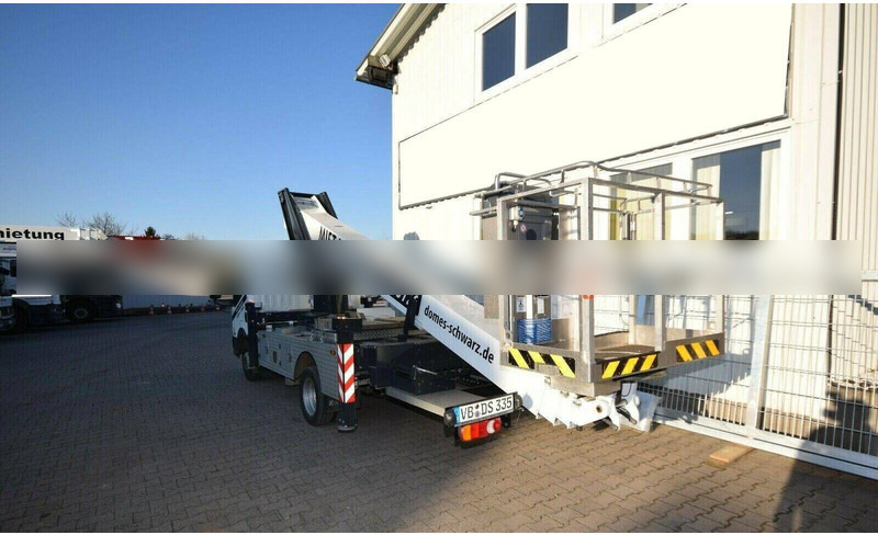Nissan NT 400 Cabstar - Lifting basket truck - Truck mounted aerial platform: picture 4 Nissan NT 400 Cabstar - Lifting basket truck - Truck mounted aerial platform: picture 4