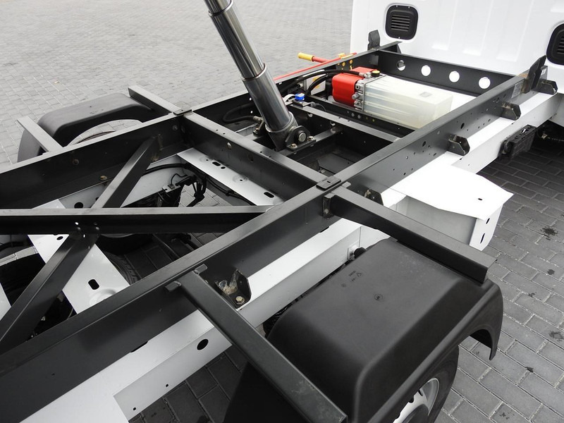 Tipper van Renault MASTER WYWROTKA NAWIGACJA LEDY  130KM [ 772064 ]: picture 20