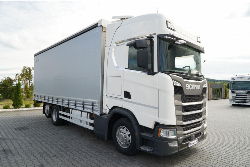 Scania S 450 / SOLÓWKA / 6X2 / OŚ PODNOSZONA / 2019 / - Curtainsider truck: picture 2 Scania S 450 / SOLÓWKA / 6X2 / OŚ PODNOSZONA / 2019 / - Curtainsider truck: picture 2