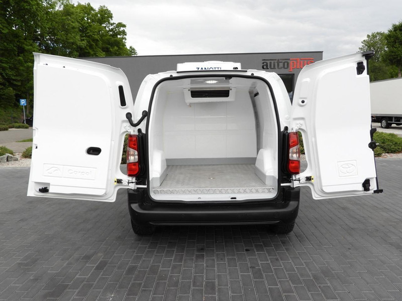 Refrigerated van Toyota PROACE CITY FURGON CHŁODNIA -15*C ZASILANIE 230V TEMPOMAT KLIM: picture 13 Refrigerated van Toyota PROACE CITY FURGON CHŁODNIA -15*C ZASILANIE 230V TEMPOMAT KLIM: picture 13