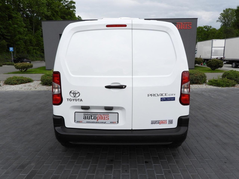 Refrigerated van Toyota PROACE CITY FURGON CHŁODNIA -15*C ZASILANIE 230V TEMPOMAT KLIM: picture 11 Refrigerated van Toyota PROACE CITY FURGON CHŁODNIA -15*C ZASILANIE 230V TEMPOMAT KLIM: picture 11