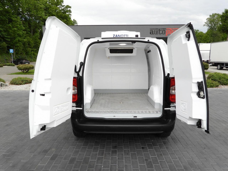 Refrigerated van Toyota PROACE CITY FURGON CHŁODNIA -15*C ZASILANIE 230V TEMPOMAT KLIM: picture 12 Refrigerated van Toyota PROACE CITY FURGON CHŁODNIA -15*C ZASILANIE 230V TEMPOMAT KLIM: picture 12