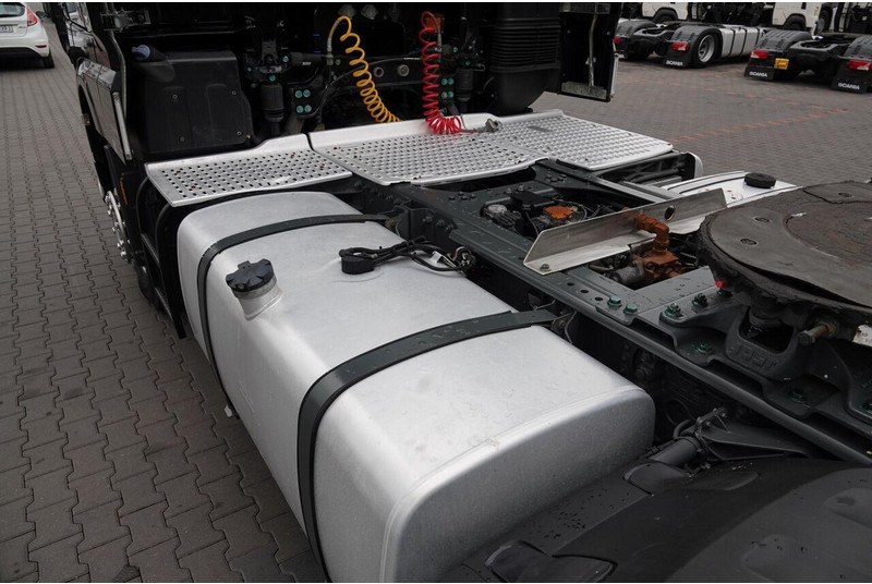 Leasing of DAF XF 460 / HYDRAULIKA / WYSOKO ZAWIESZONY / OPONY 100% / ALUFELGI DAF XF 460 / HYDRAULIKA / WYSOKO ZAWIESZONY / OPONY 100% / ALUFELGI: picture 14 Leasing of DAF XF 460 / HYDRAULIKA / WYSOKO ZAWIESZONY / OPONY 100% / ALUFELGI DAF XF 460 / HYDRAULIKA / WYSOKO ZAWIESZONY / OPONY 100% / ALUFELGI: picture 14