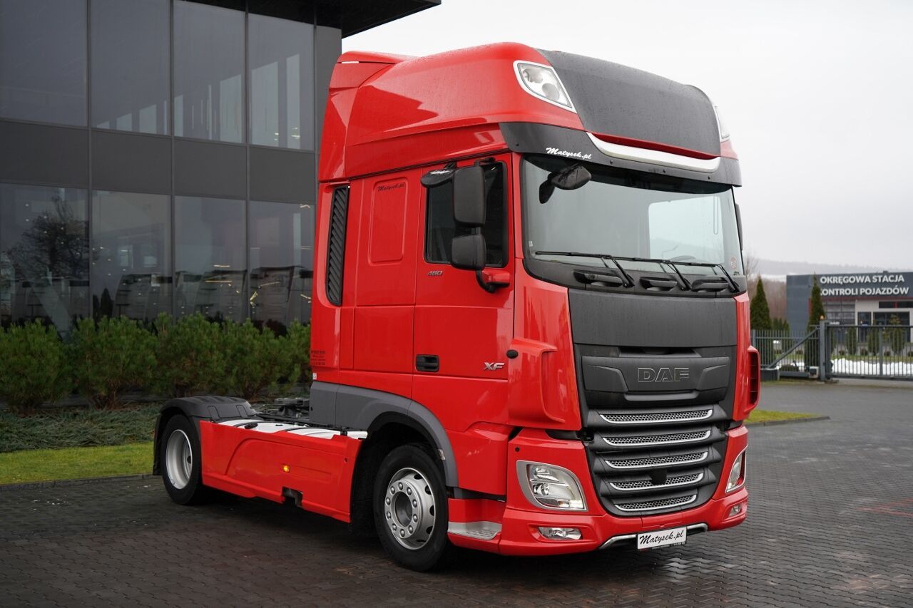 DAF XF 480 / LOW DECK / SUPER SPACE CAB / MEGA / 2021 - Tractor unit: picture 2 DAF XF 480 / LOW DECK / SUPER SPACE CAB / MEGA / 2021 - Tractor unit: picture 2