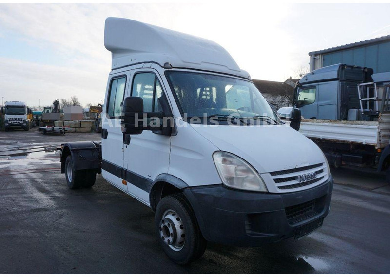 Iveco 65C18D Tractor - Tractor unit: picture 4 Iveco 65C18D Tractor - Tractor unit: picture 4