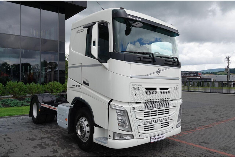 Volvo FH 420 / 13 L / PEŁNY ADR / 2017 ROK / NISKA KABINA / SPROWADZON - Tractor unit: picture 3 Volvo FH 420 / 13 L / PEŁNY ADR / 2017 ROK / NISKA KABINA / SPROWADZON - Tractor unit: picture 3