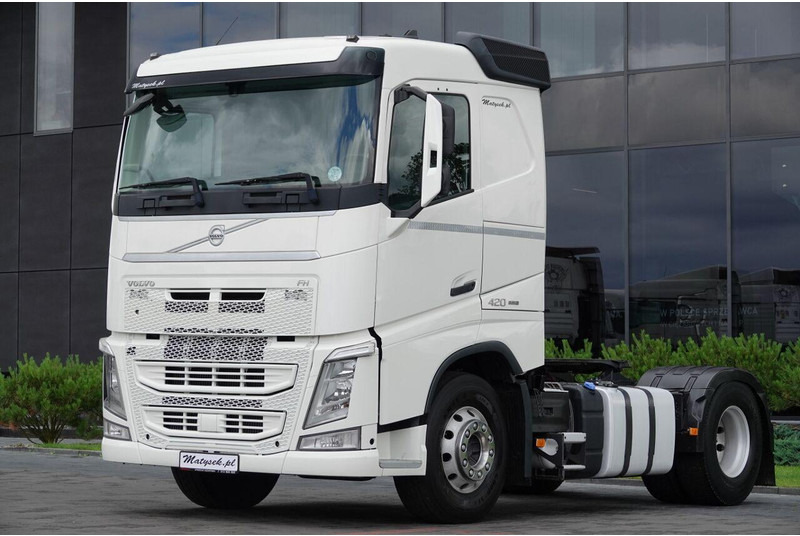 Volvo FH 420 / 13 L / PEŁNY ADR / 2017 ROK / NISKA KABINA / SPROWADZON - Tractor unit: picture 5 Volvo FH 420 / 13 L / PEŁNY ADR / 2017 ROK / NISKA KABINA / SPROWADZON - Tractor unit: picture 5