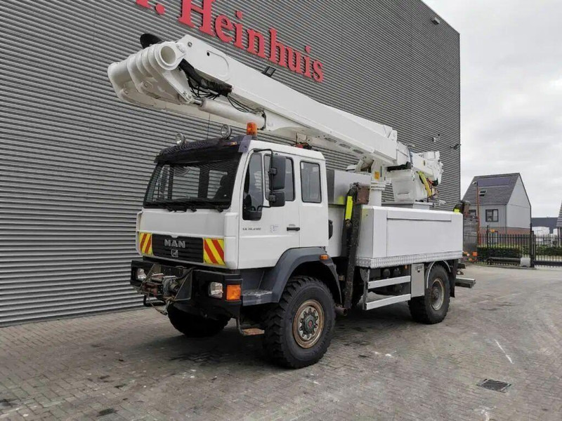 MAN MAN - 18.280 - Lifting basket 20,3 m - 4x4 - Truck, Crane truck: picture 3 MAN MAN - 18.280 - Lifting basket 20,3 m - 4x4 - Truck, Crane truck: picture 3