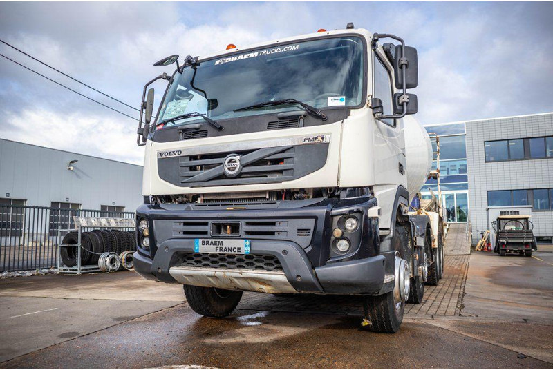 Volvo FMX 410 +LIEBHERR9M³ - Concrete mixer truck: picture 5 Volvo FMX 410 +LIEBHERR9M³ - Concrete mixer truck: picture 5