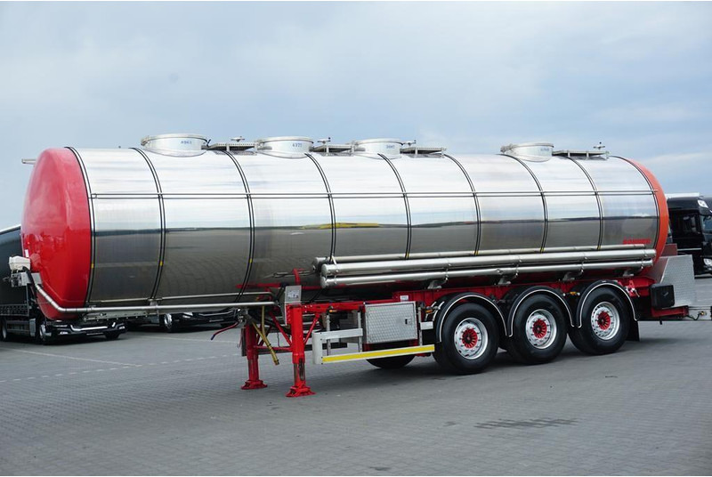Wielton SOMMER / CYSTERNA SPOZYWCZA / 28 374 LITRÓW / 4 KOMOROWA / WEBAS - Tank semi-trailer: picture 3 Wielton SOMMER / CYSTERNA SPOZYWCZA / 28 374 LITRÓW / 4 KOMOROWA / WEBAS - Tank semi-trailer: picture 3