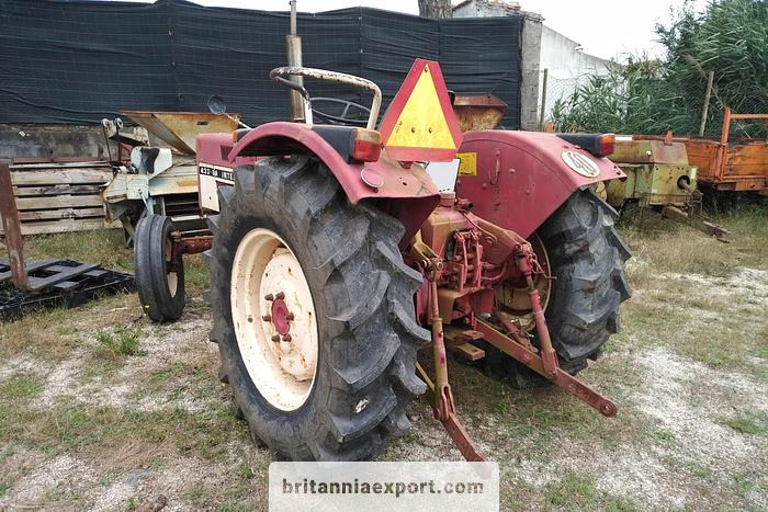 INTERNATIONAL 433 SA Farm Tractor | 2.5L Diesel | 4x2 | Brand New Tyres - Farm tractor: picture 5 INTERNATIONAL 433 SA Farm Tractor | 2.5L Diesel | 4x2 | Brand New Tyres - Farm tractor: picture 5