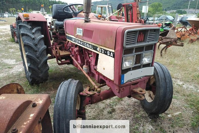 INTERNATIONAL 433 SA Farm Tractor | 2.5L Diesel | 4x2 | Brand New Tyres - Farm tractor: picture 2 INTERNATIONAL 433 SA Farm Tractor | 2.5L Diesel | 4x2 | Brand New Tyres - Farm tractor: picture 2