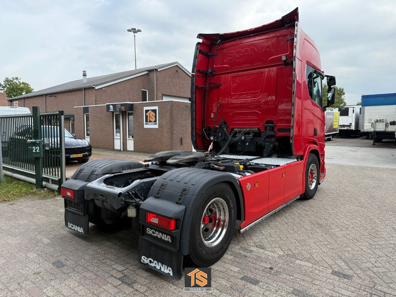 Scania R650 V8 - SHOW TRUCK - EURO 6 D - FULL AIR - RETARDER - GERMAN TRUCK - HYDRAULIC - TOP TOP TOP!! - Tractor unit: picture 2 Scania R650 V8 - SHOW TRUCK - EURO 6 D - FULL AIR - RETARDER - GERMAN TRUCK - HYDRAULIC - TOP TOP TOP!! - Tractor unit: picture 2