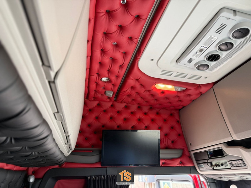 Tractor unit Scania R650 V8 - SHOW TRUCK - EURO 6 D - FULL AIR - RETARDER - GERMAN TRUCK - HYDRAULIC - TOP TOP TOP!!: picture 13