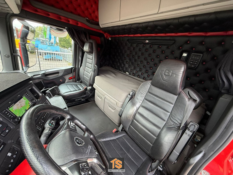 Scania R650 V8 - SHOW TRUCK - EURO 6 D - FULL AIR - RETARDER - GERMAN TRUCK - HYDRAULIC - TOP TOP TOP!! - Tractor unit: picture 4 Scania R650 V8 - SHOW TRUCK - EURO 6 D - FULL AIR - RETARDER - GERMAN TRUCK - HYDRAULIC - TOP TOP TOP!! - Tractor unit: picture 4
