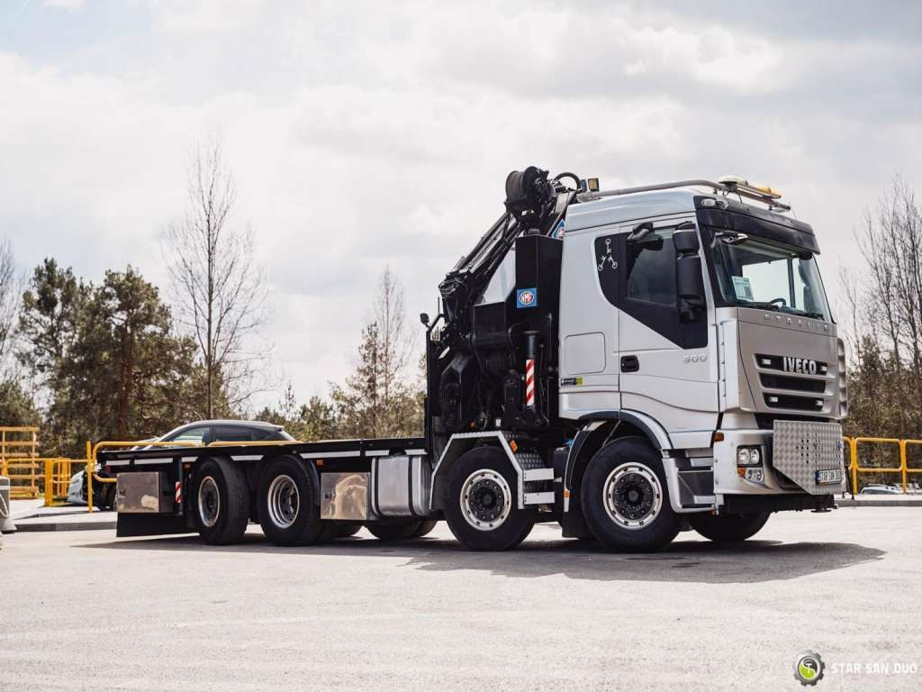 Crane truck Iveco  STRALIS AS320S50Y 8x2 HMF 8520-0K6 FLY JIB Winc: picture 13