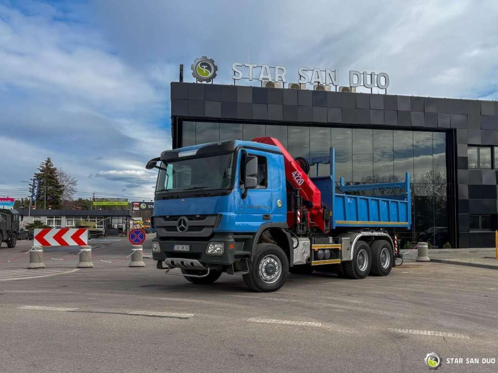 New Tipper Mercedes-Benz  ACTROS 3341 6x6 HMF 4220 K4 CRANE KIPPER: picture 11