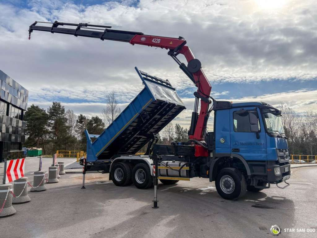 New Tipper Mercedes-Benz  ACTROS 3341 6x6 HMF 4220 K4 CRANE KIPPER: picture 7