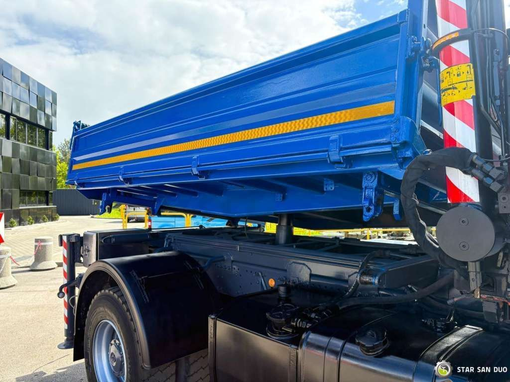 Tipper Mercedes-Benz  AXOR 1833 4x4 Palfinger PK 22002 EH Crane Winch: picture 18