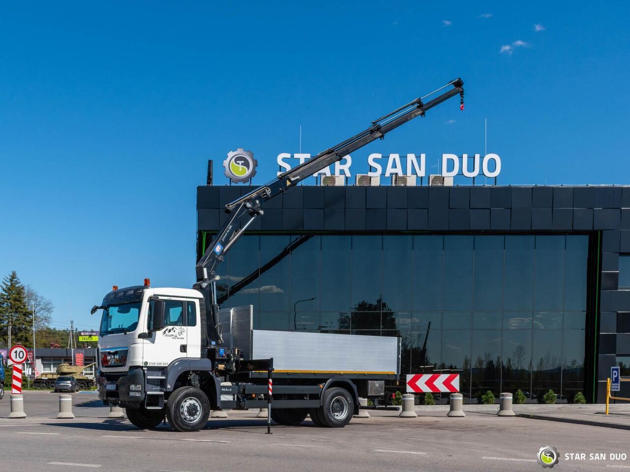 Crane truck : picture 1