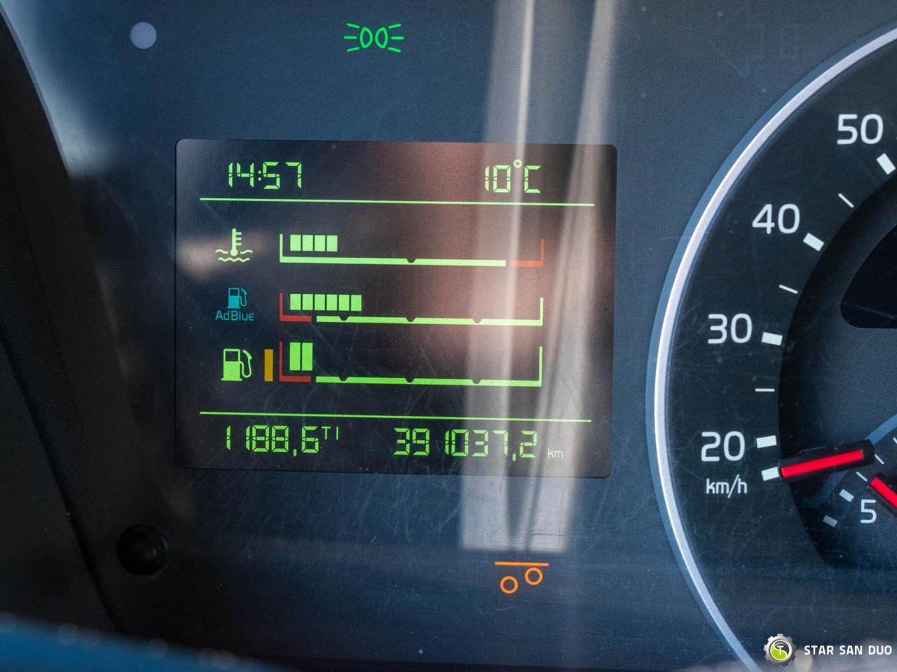 Crane truck : picture 16 Crane truck : picture 16