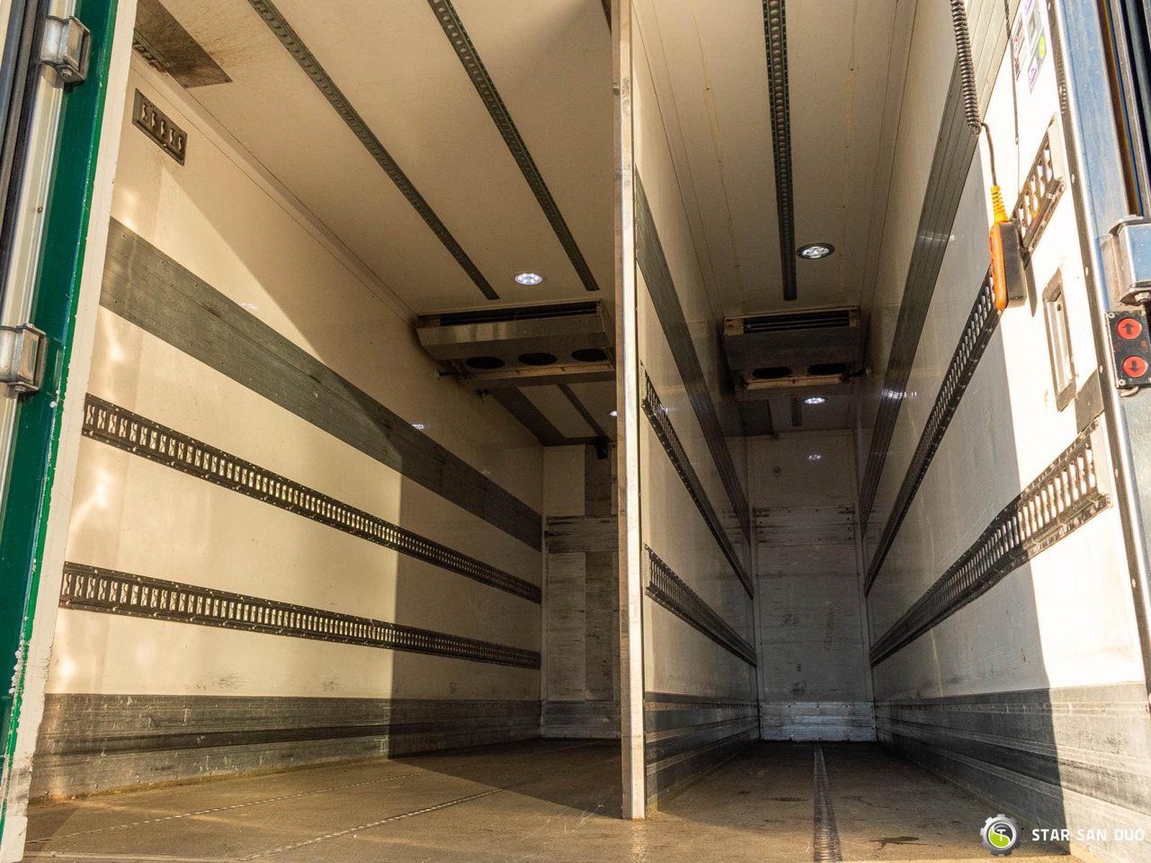 Cab chassis truck : picture 25