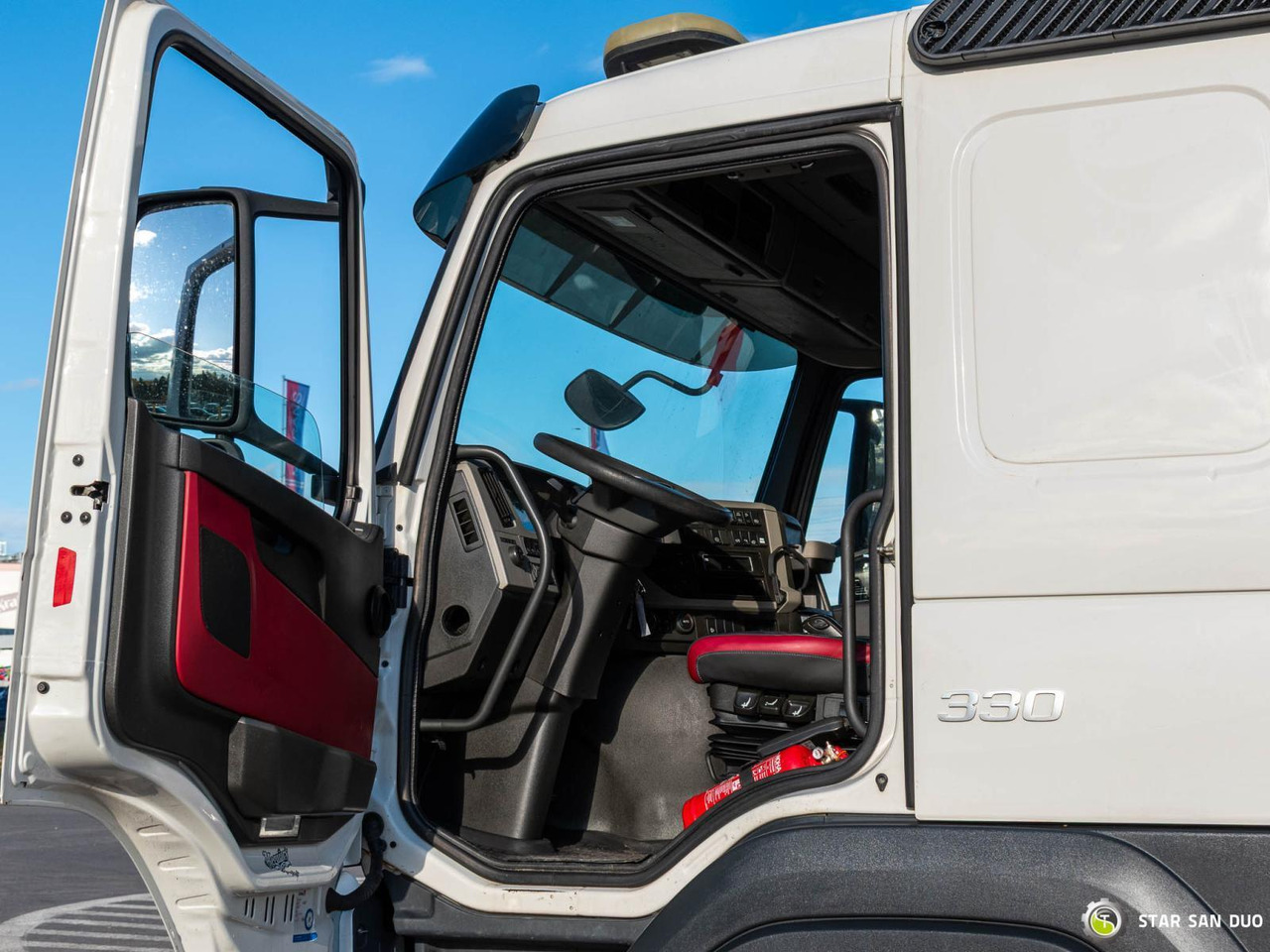 Crane truck : picture 13 Crane truck : picture 13