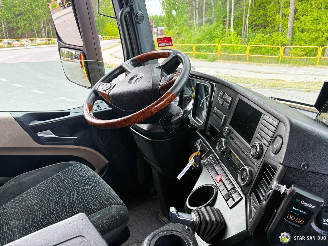 Crane truck : picture 19