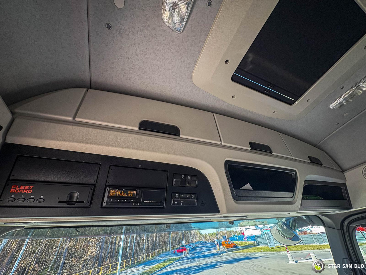 Crane truck : picture 18