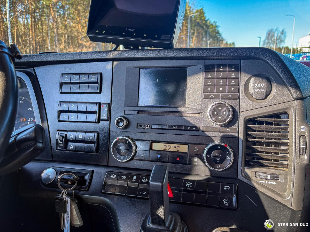 Crane truck : picture 16