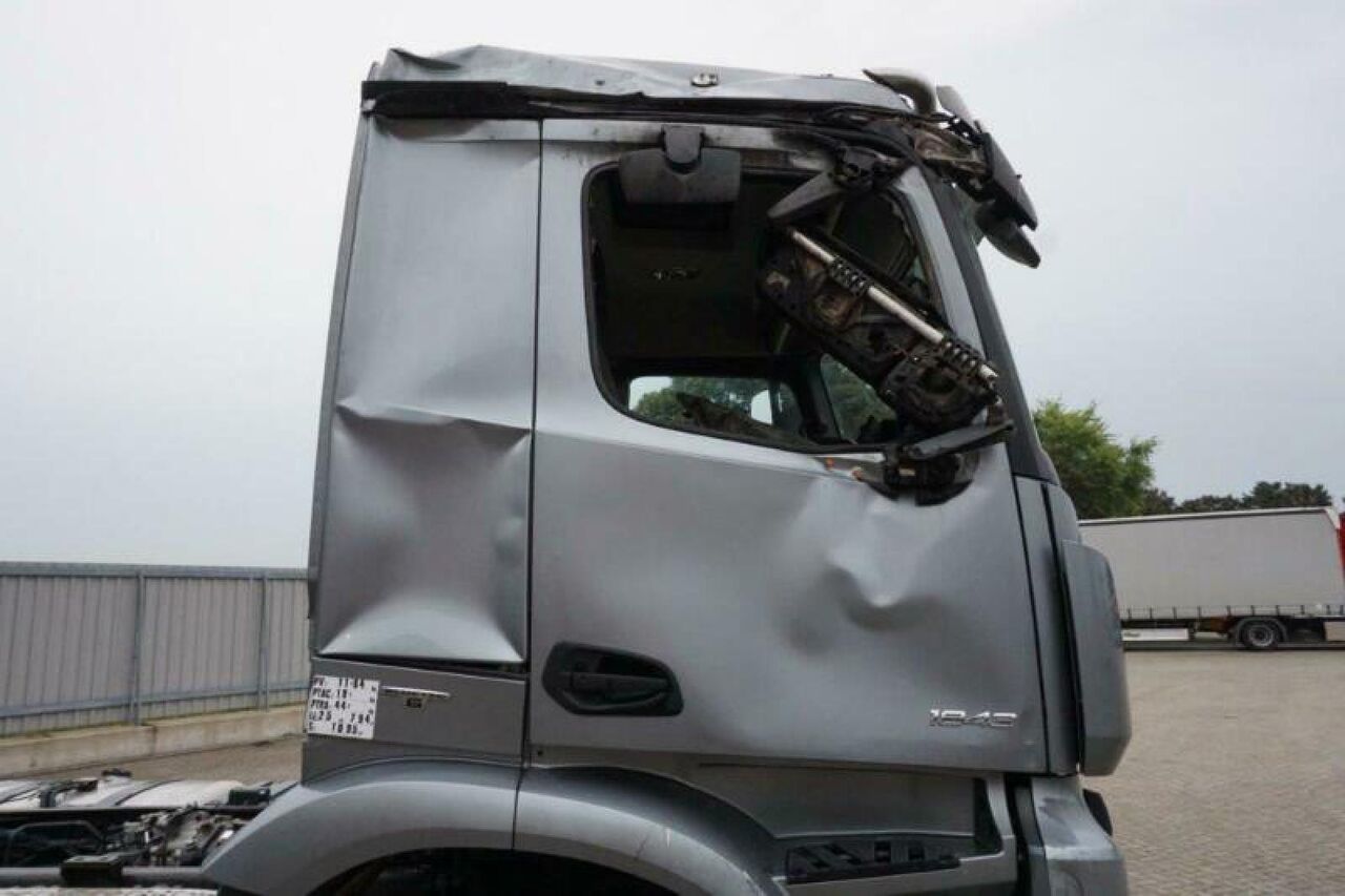 Cab chassis truck : picture 12 Cab chassis truck : picture 12