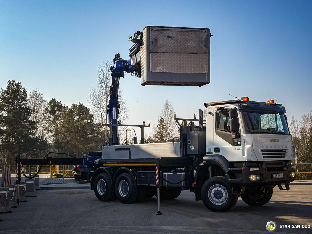 Crane truck : picture 9