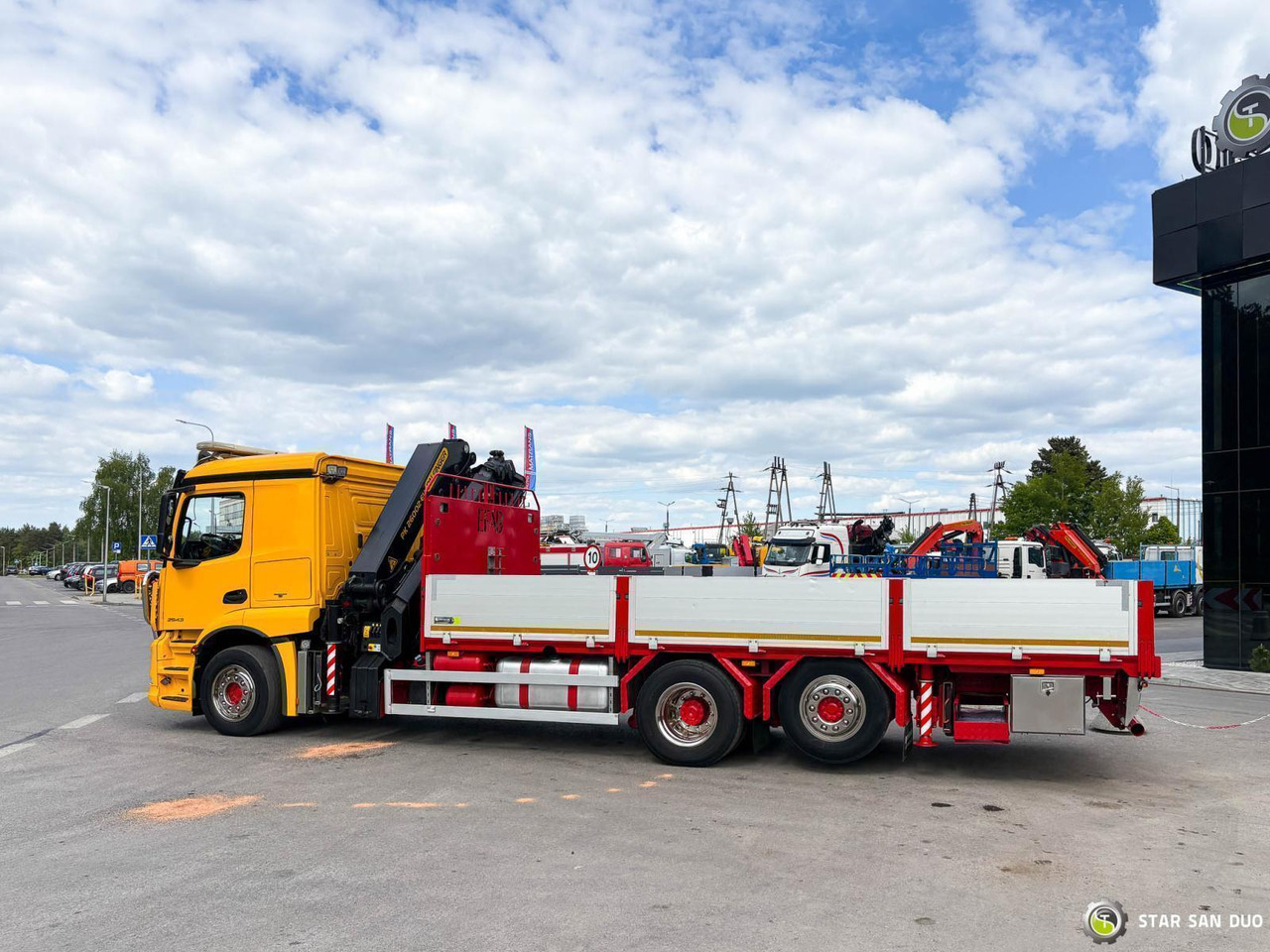 Crane truck : picture 9
