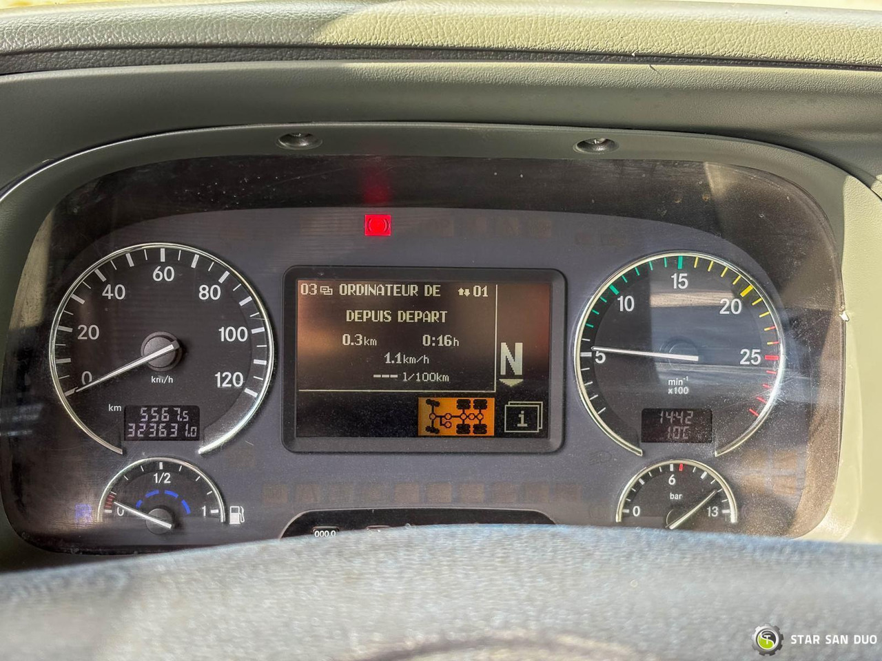 Crane truck : picture 24 Crane truck : picture 24