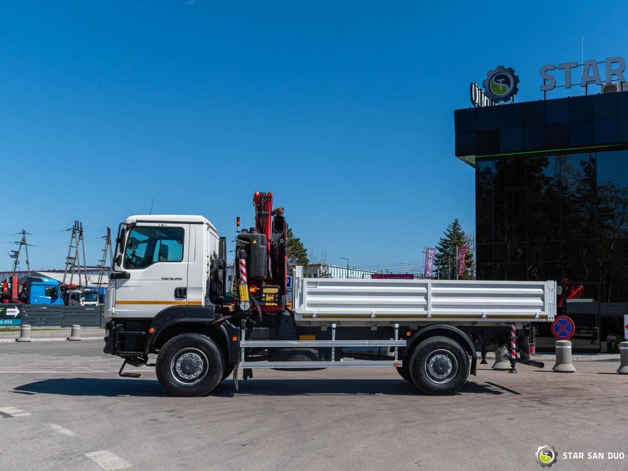 Crane truck : picture 14