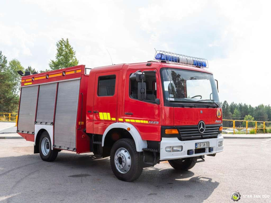Mercedes-Benz  4x4 ATEGO 1225 CNBOP Fire Brigade - Truck: picture 2 Mercedes-Benz  4x4 ATEGO 1225 CNBOP Fire Brigade - Truck: picture 2
