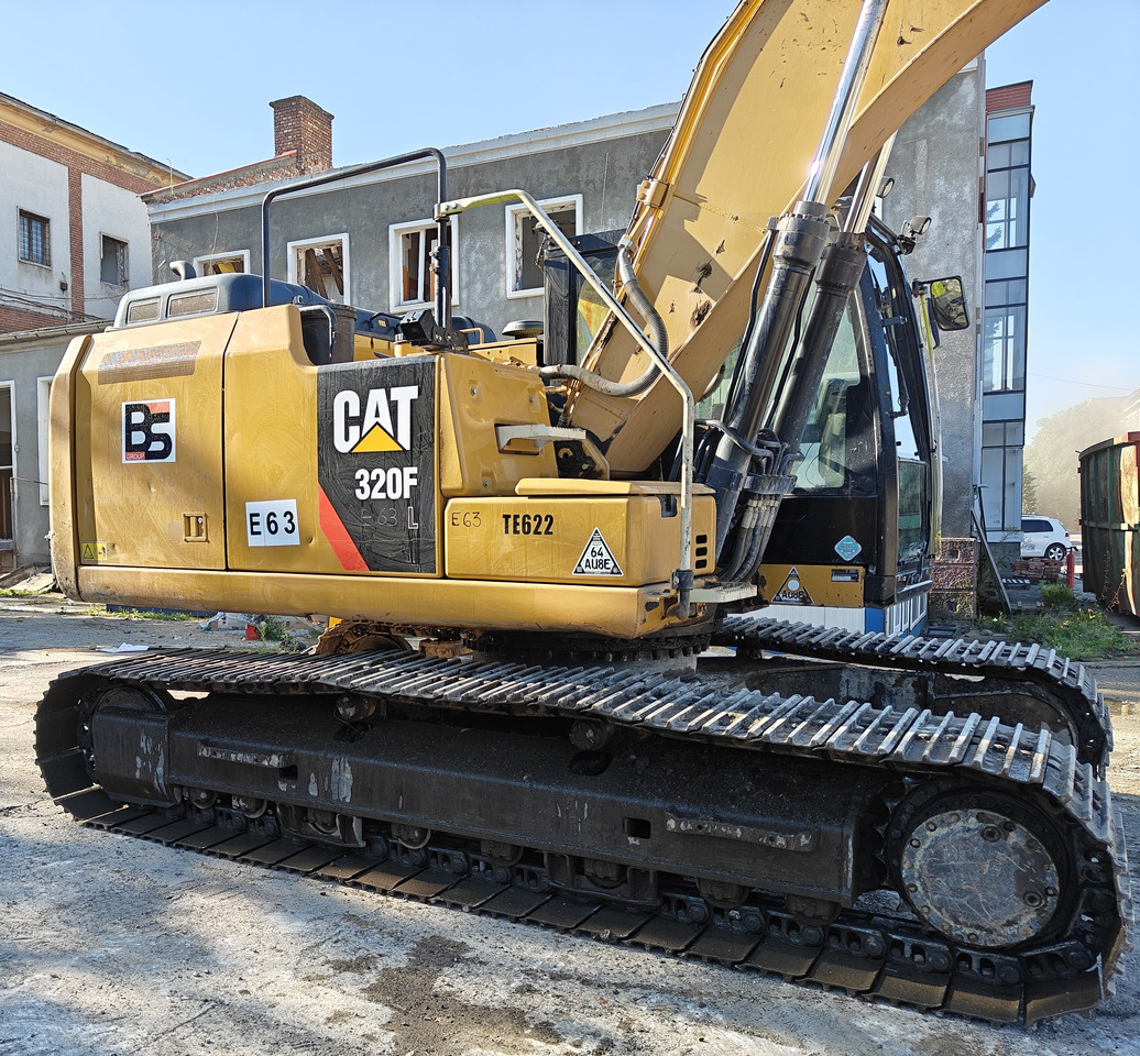 CATERPILLAR 320 F - Crawler excavator: picture 1 CATERPILLAR 320 F - Crawler excavator: picture 1