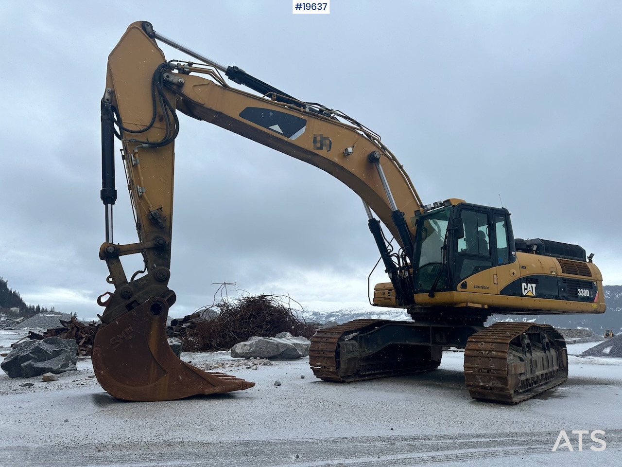 Caterpillar 300D - Excavator: picture 1 Caterpillar 300D - Excavator: picture 1