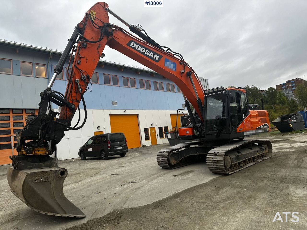 Doosan DX225LC - Excavator: picture 2 Doosan DX225LC - Excavator: picture 2