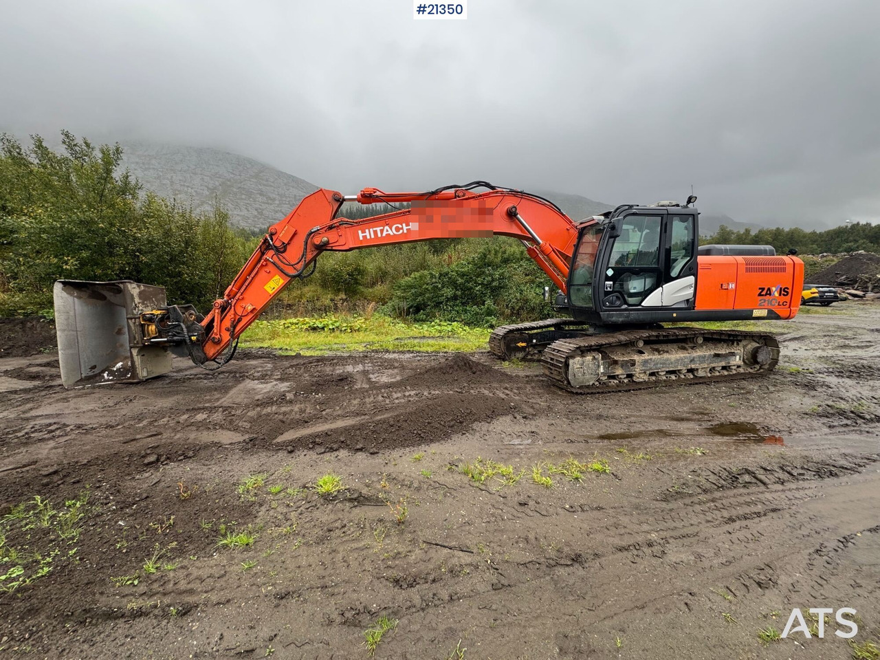Hitachi ZX210LC - Excavator: picture 3 Hitachi ZX210LC - Excavator: picture 3