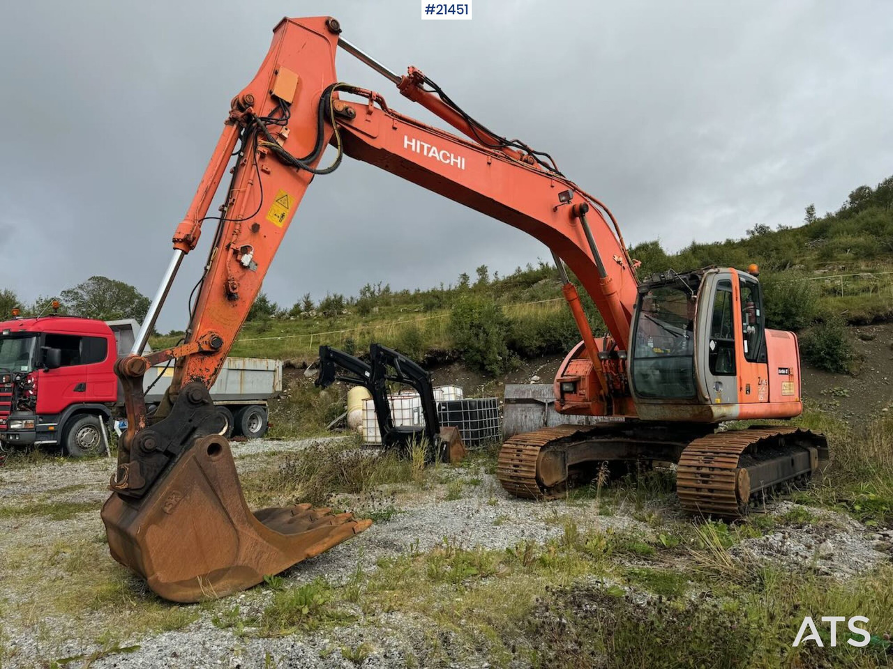 Hitachi ZX225 US - Crawler excavator: picture 1 Hitachi ZX225 US - Crawler excavator: picture 1