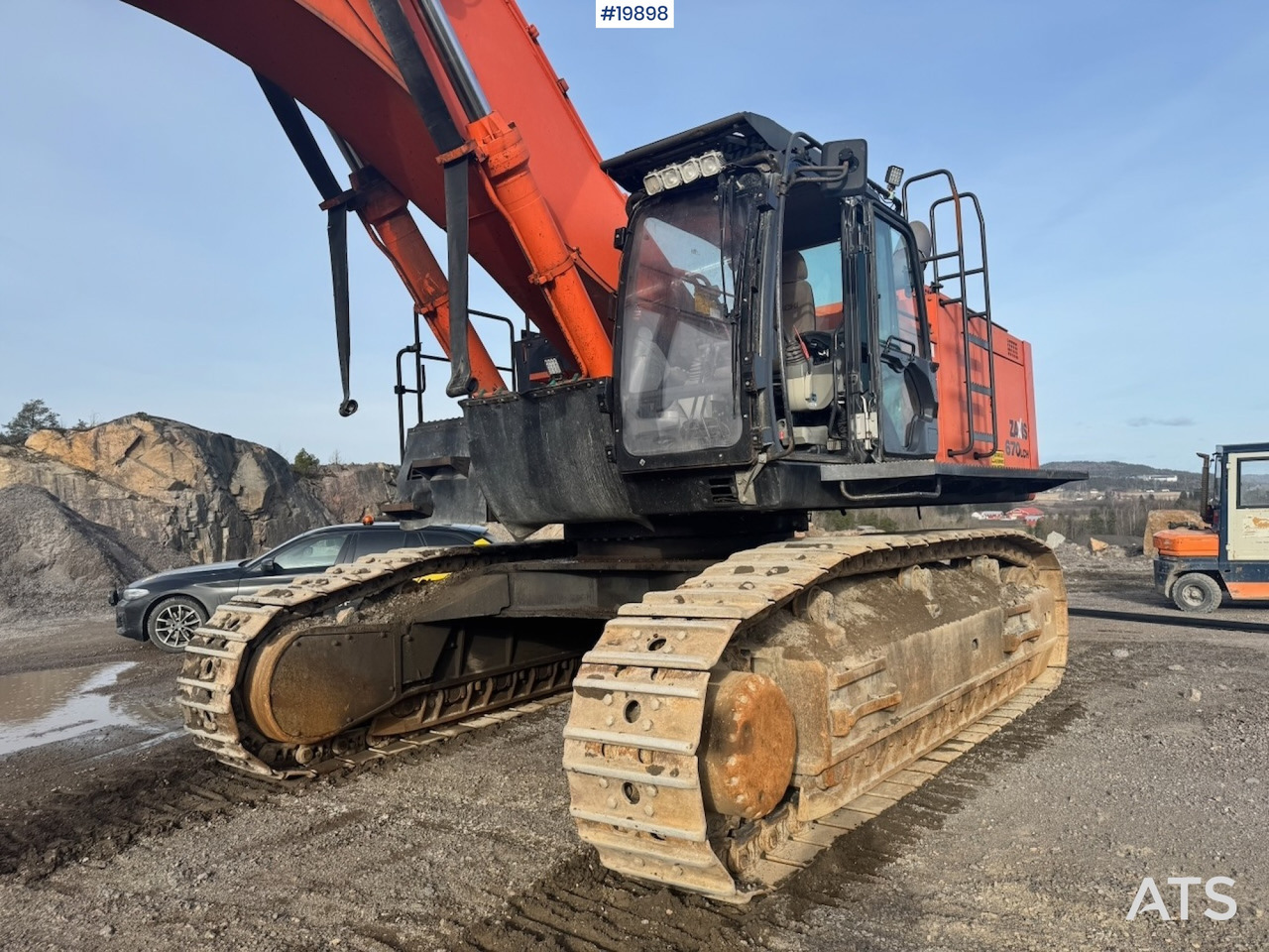 Excavator Hitachi ZX670LCH-5: picture 12