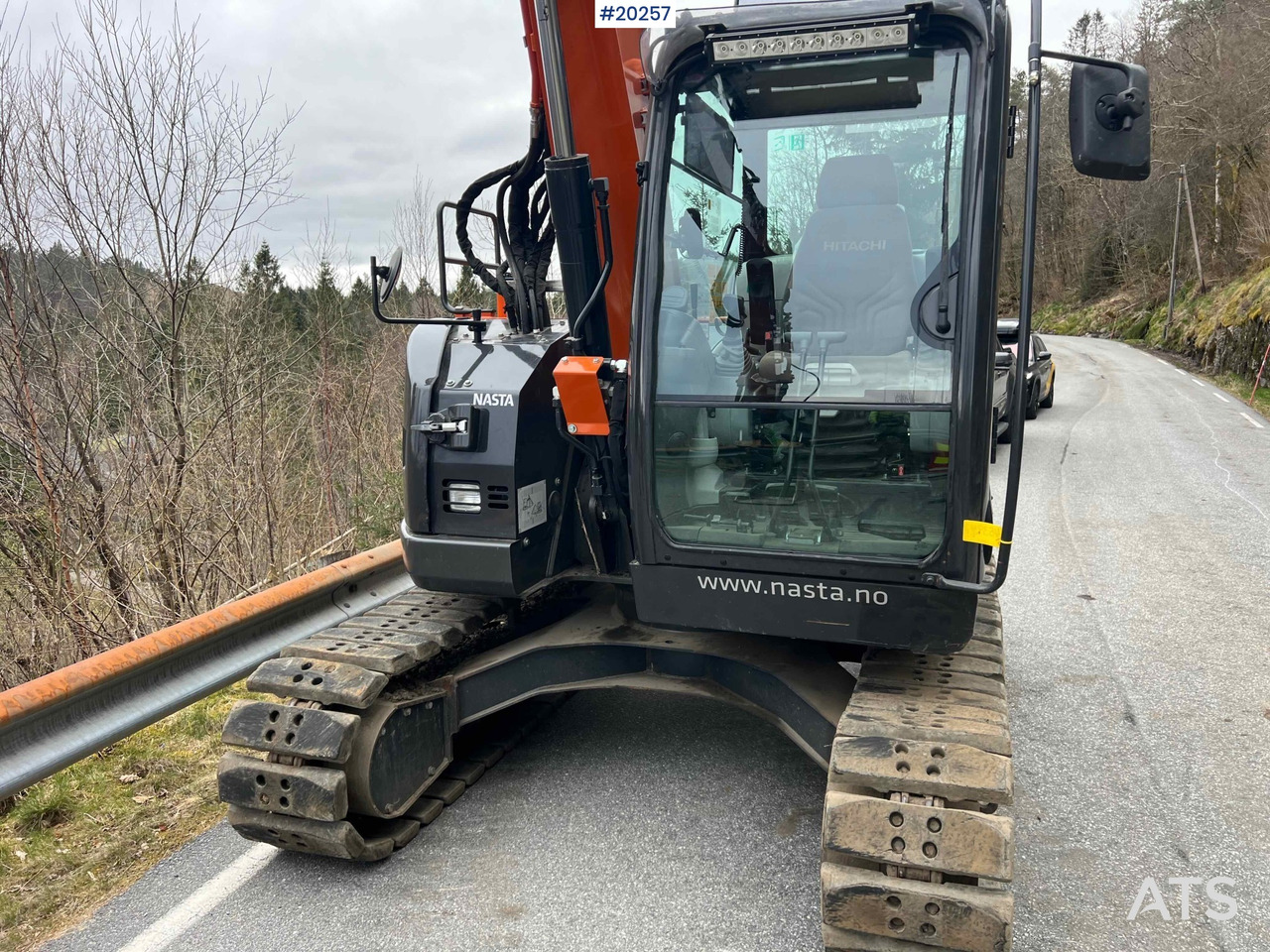 Excavator Hitachi ZX85 US-6: picture 25