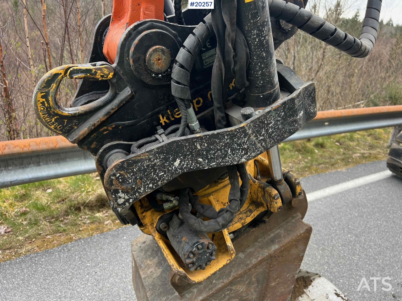 Excavator Hitachi ZX85 US-6: picture 30