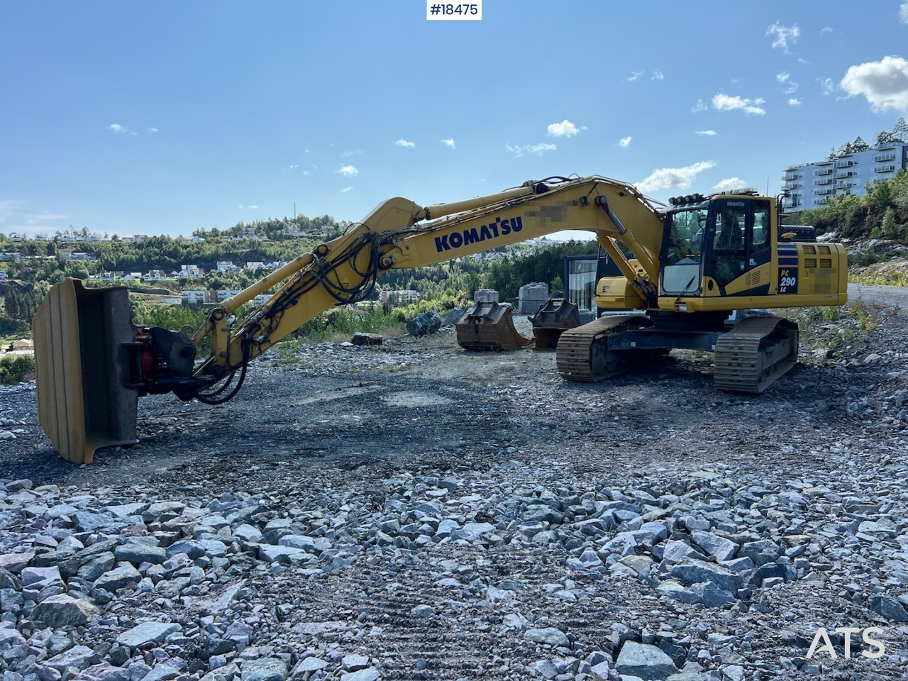 Komatsu PC290LC-11 - Excavator: picture 1 Komatsu PC290LC-11 - Excavator: picture 1