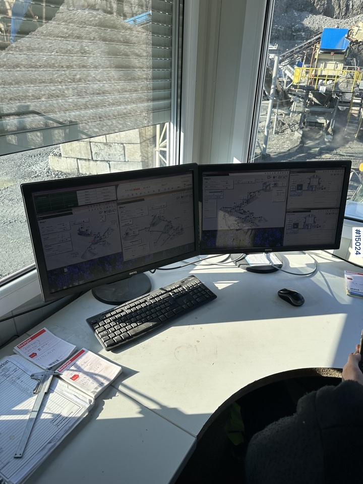 Crusher Komplett knuseverk m/ matestasjon, sikteverk, transportbånd og kjeftknuse: picture 16